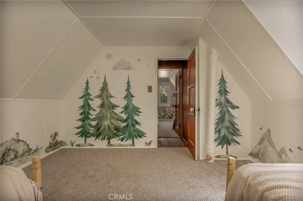 27689 Rim Of The World Drive Lake Arrowhead, CA 92326