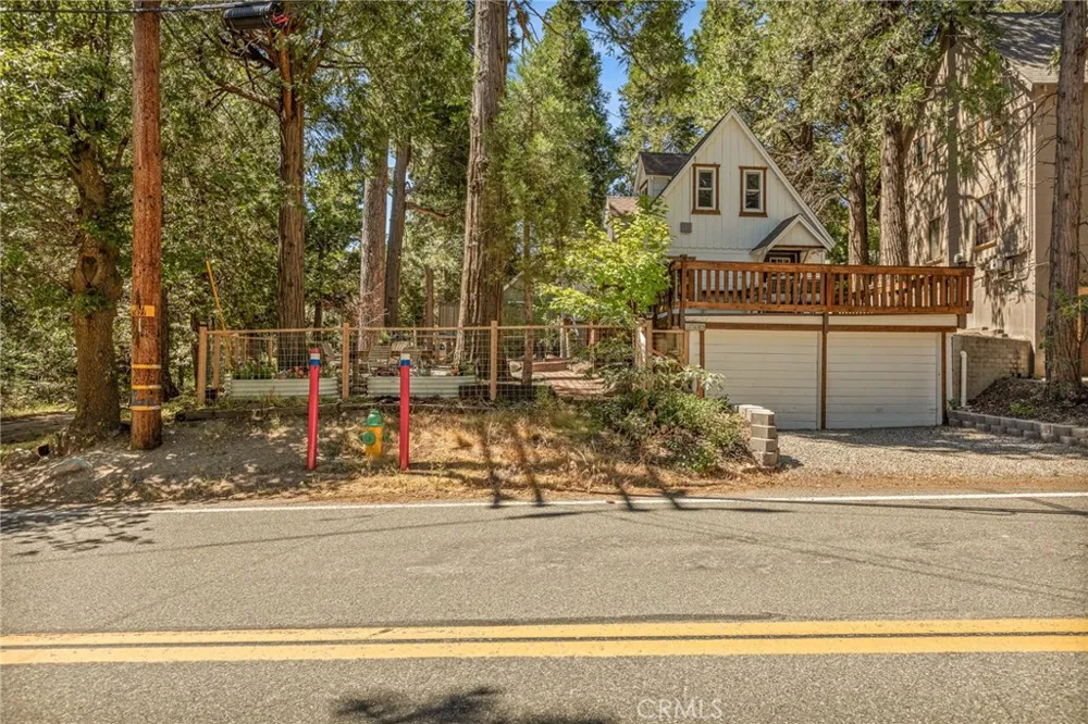 27689 Rim Of The World Drive Lake Arrowhead, CA 92326