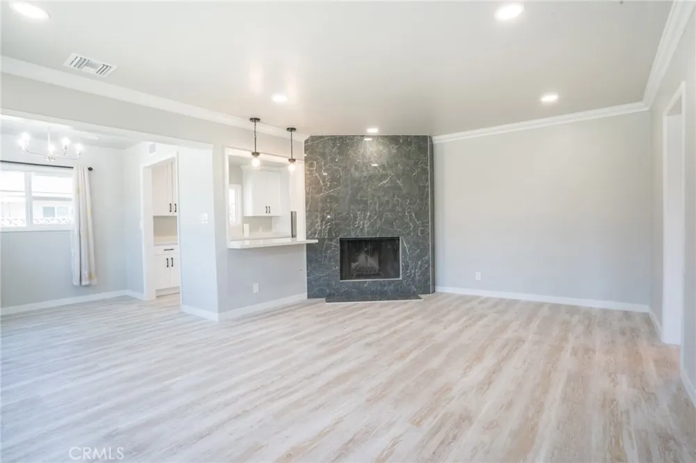 6152 Oak Temple City, CA 91780