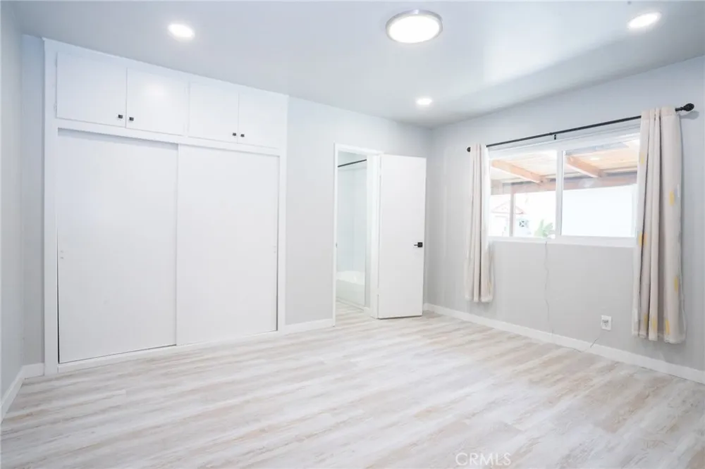 6152 Oak Temple City, CA 91780