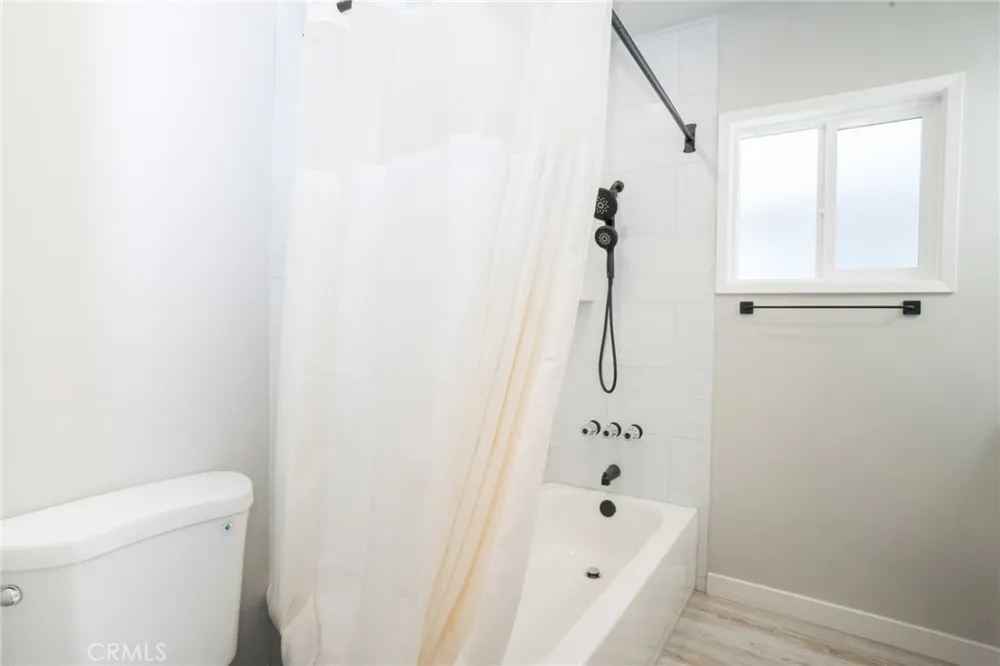 6152 Oak Temple City, CA 91780