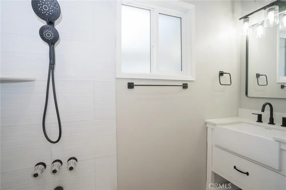 6152 Oak Temple City, CA 91780