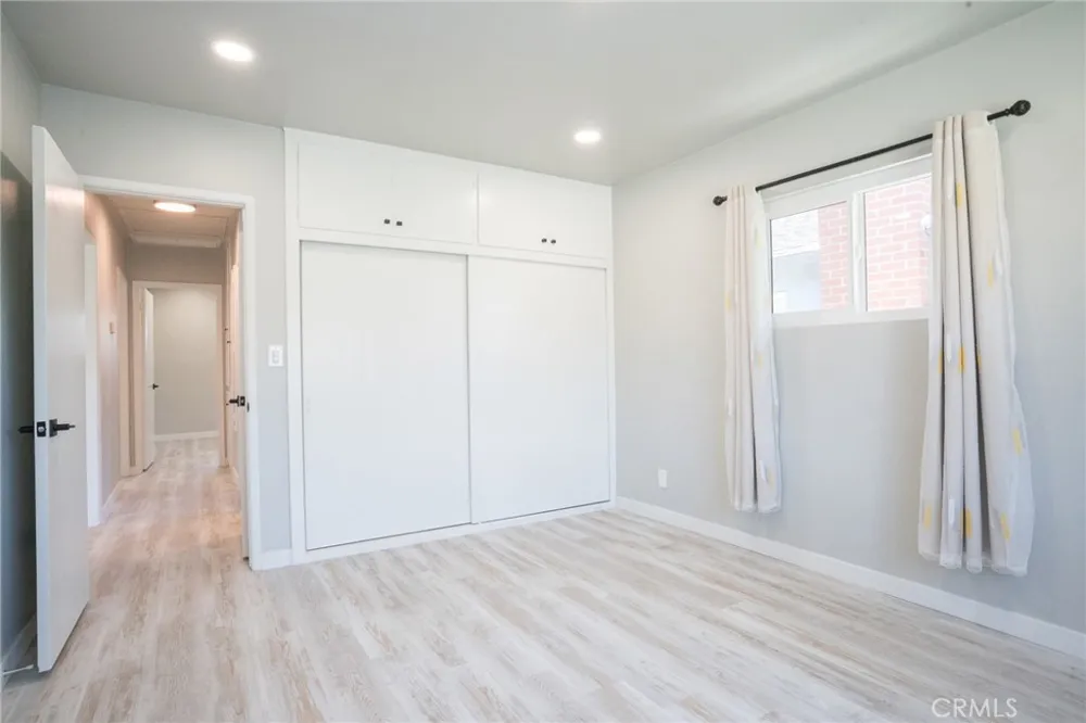 6152 Oak Temple City, CA 91780