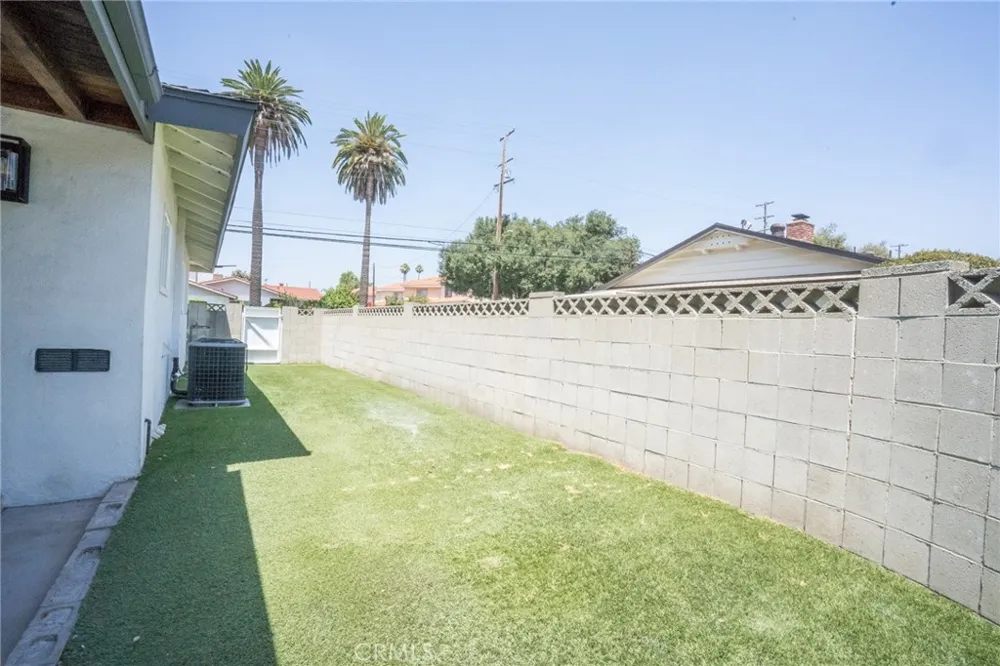6152 Oak Temple City, CA 91780