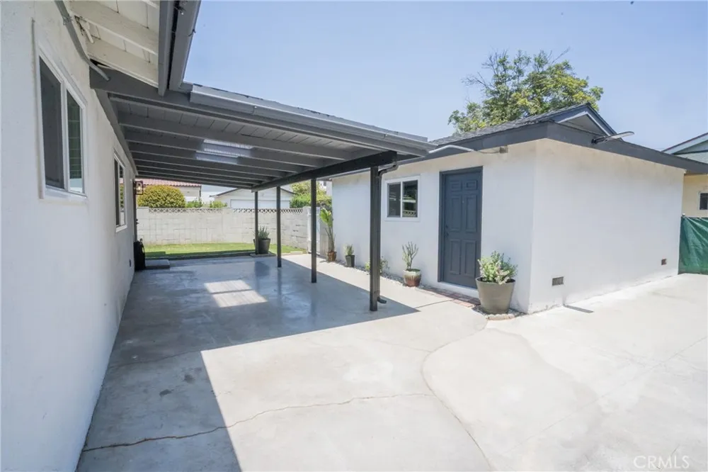 6152 Oak Temple City, CA 91780