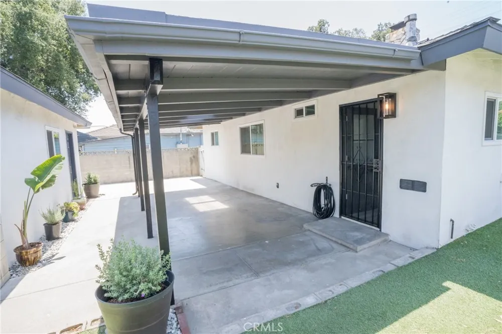 6152 Oak Temple City, CA 91780