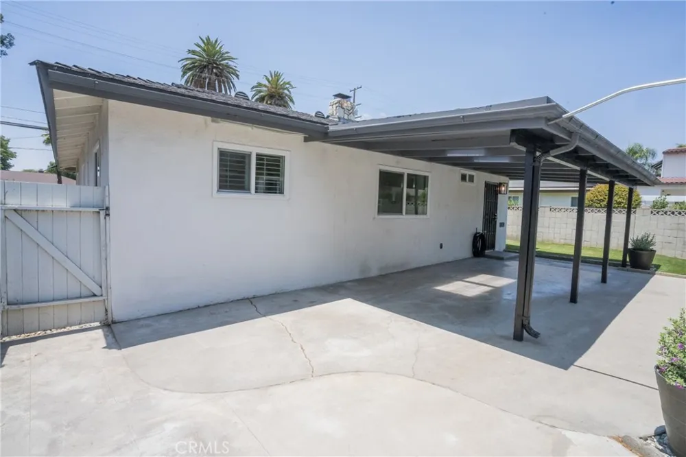 6152 Oak Temple City, CA 91780