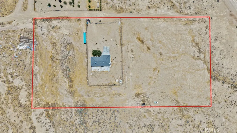 32480 Wren Lucerne Valley, CA 92356