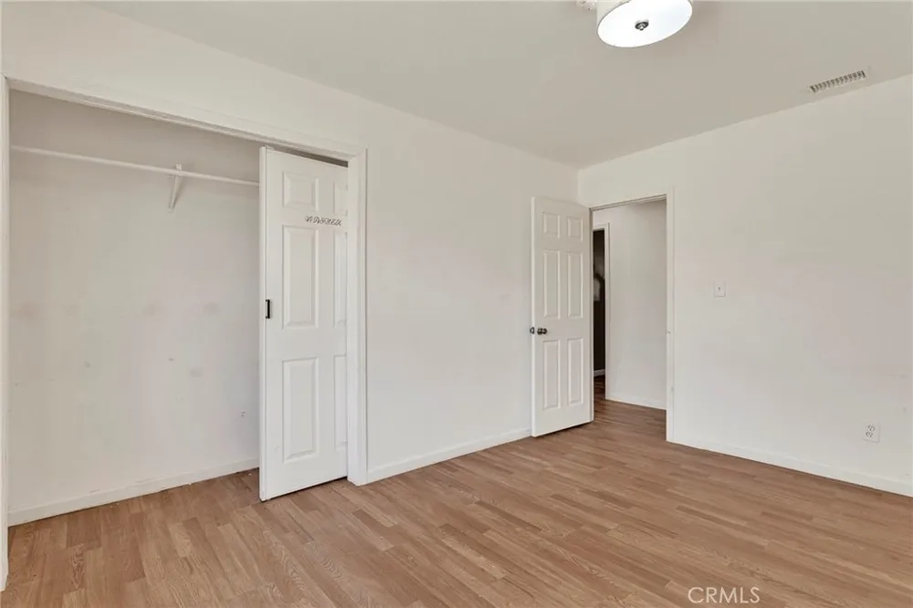 32480 Wren Lucerne Valley, CA 92356