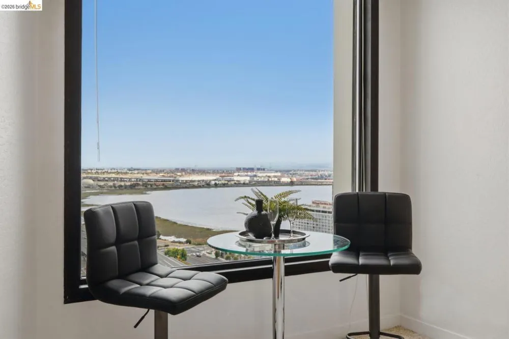 6363 Christie Ave #2701 Emeryville, CA 94608