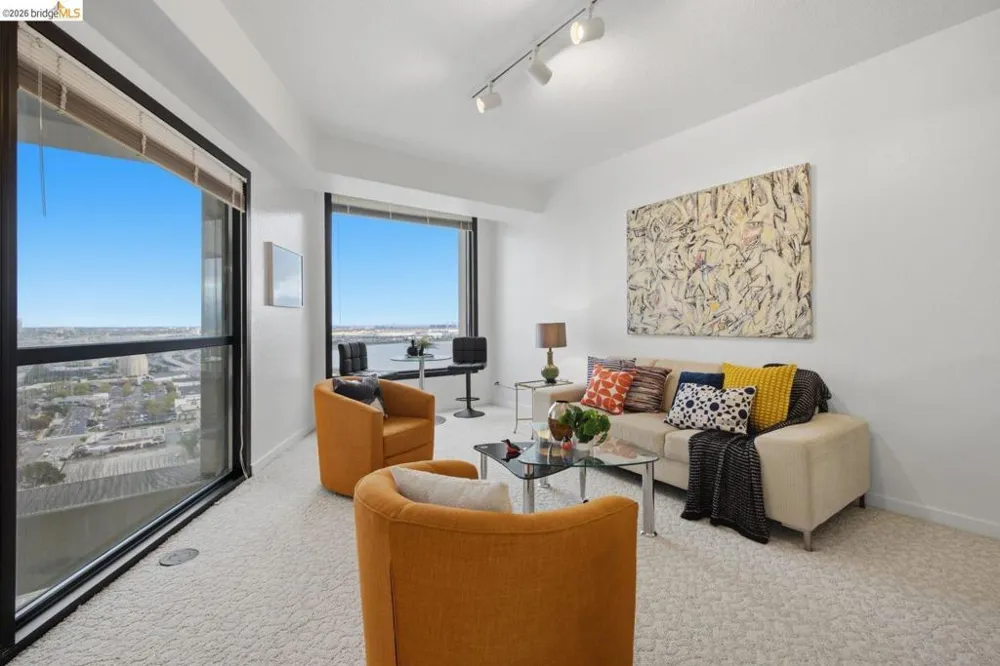 6363 Christie Ave #2701 Emeryville, CA 94608