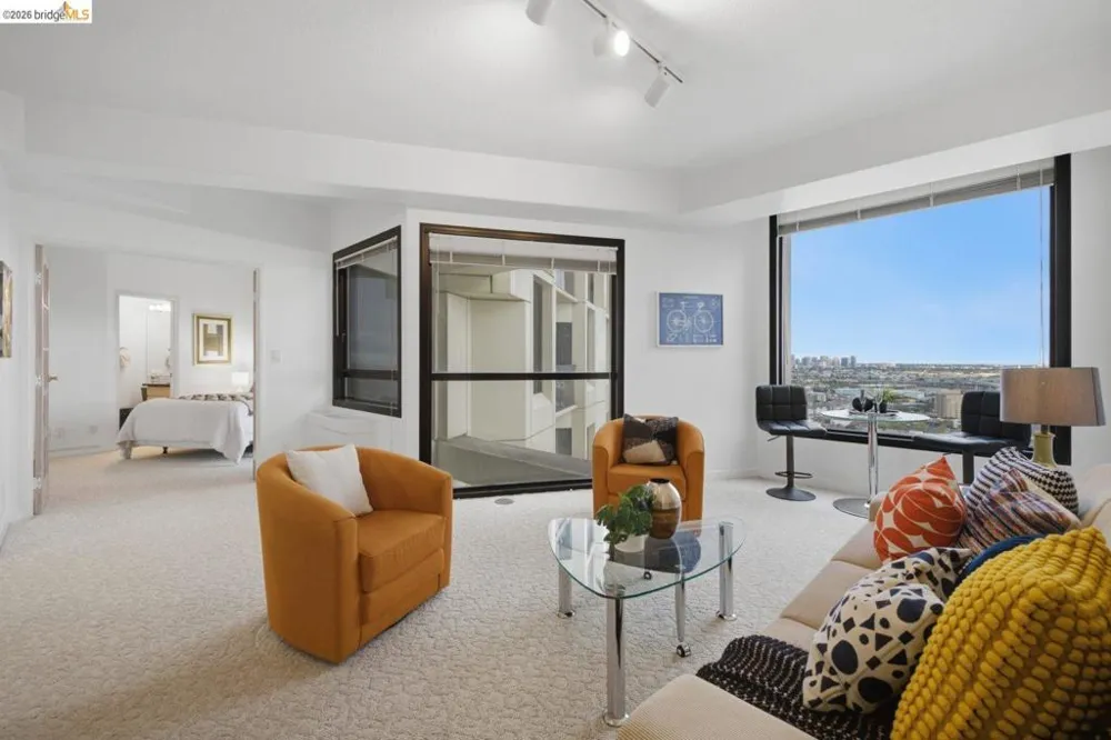 6363 Christie Ave #2701 Emeryville, CA 94608