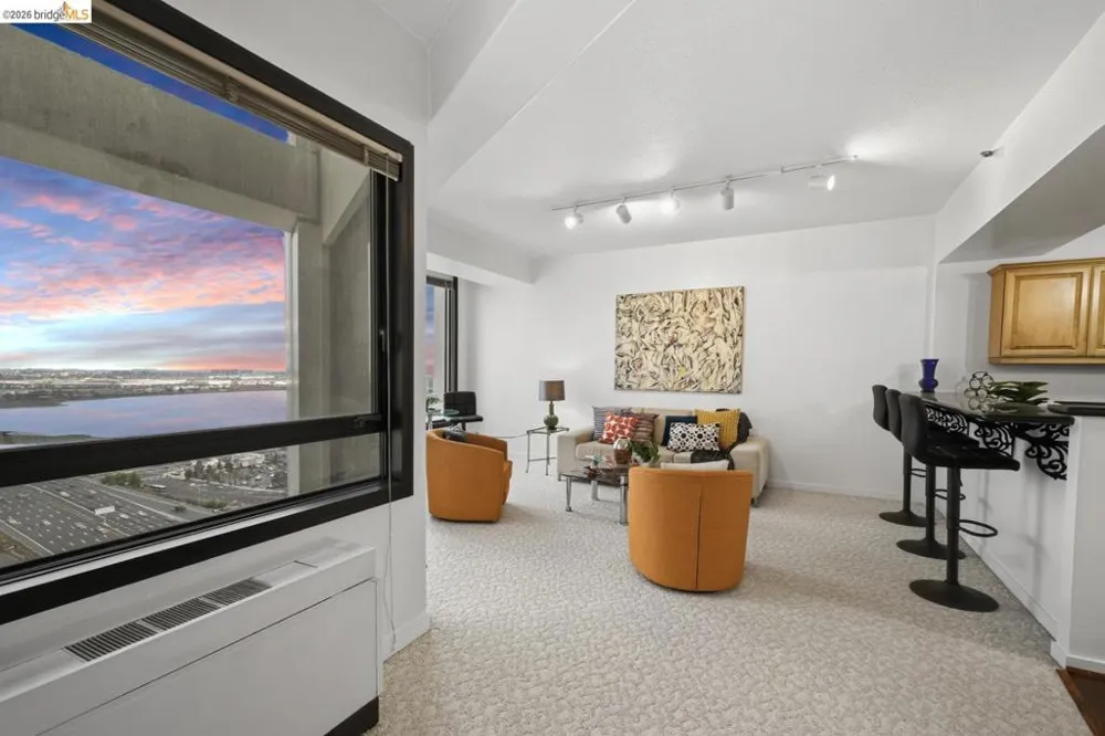 6363 Christie Ave #2701 Emeryville, CA 94608