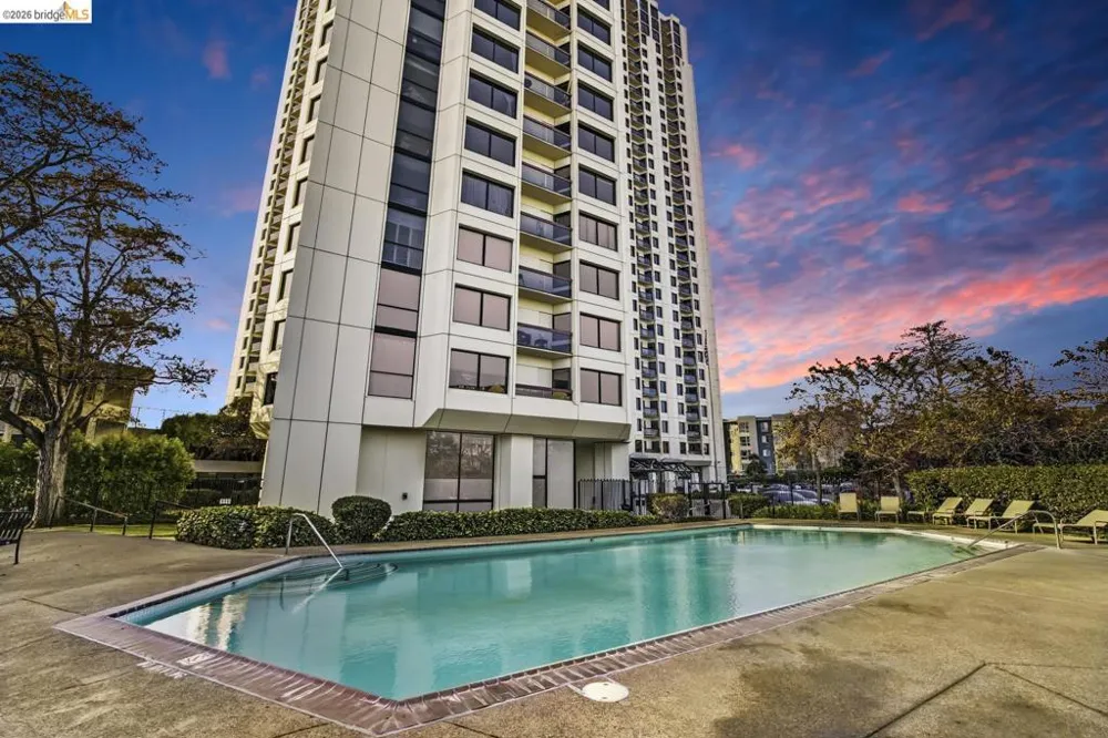 6363 Christie Ave #2701 Emeryville, CA 94608
