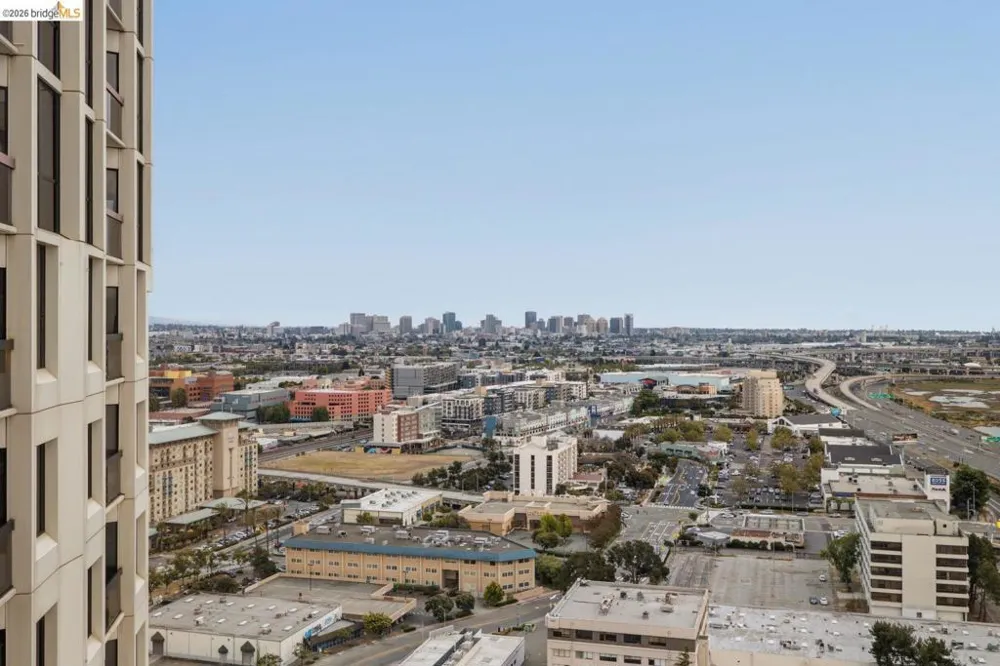 6363 Christie Ave #2701 Emeryville, CA 94608