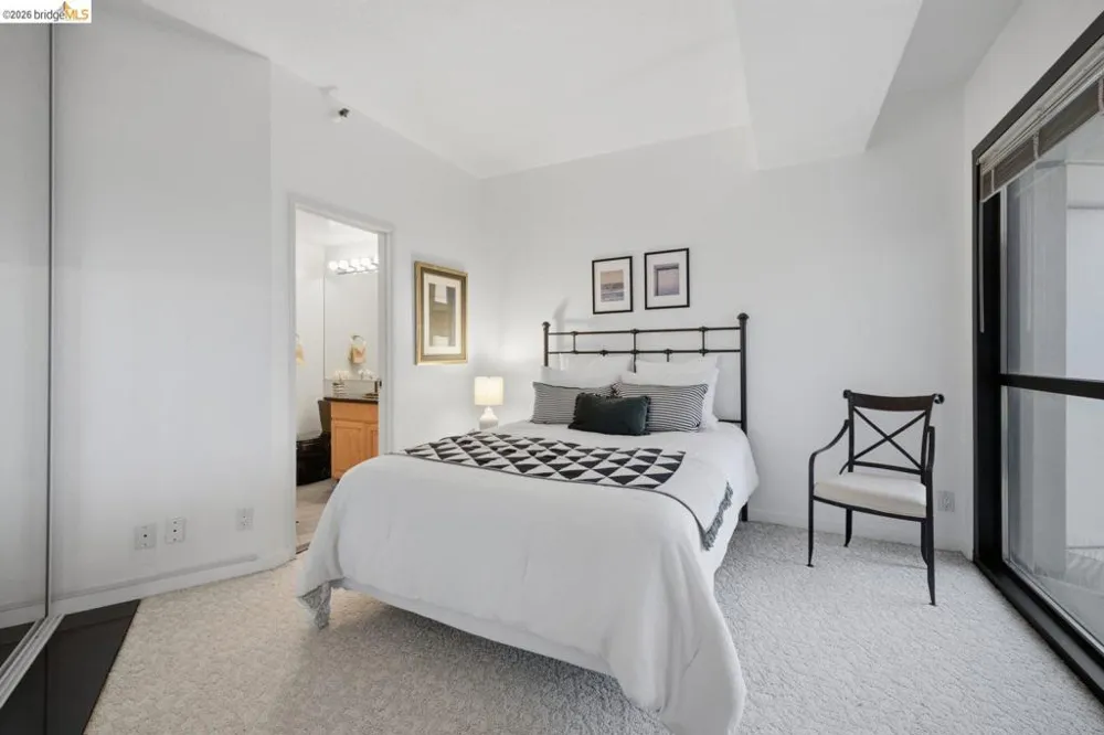 6363 Christie Ave #2701 Emeryville, CA 94608