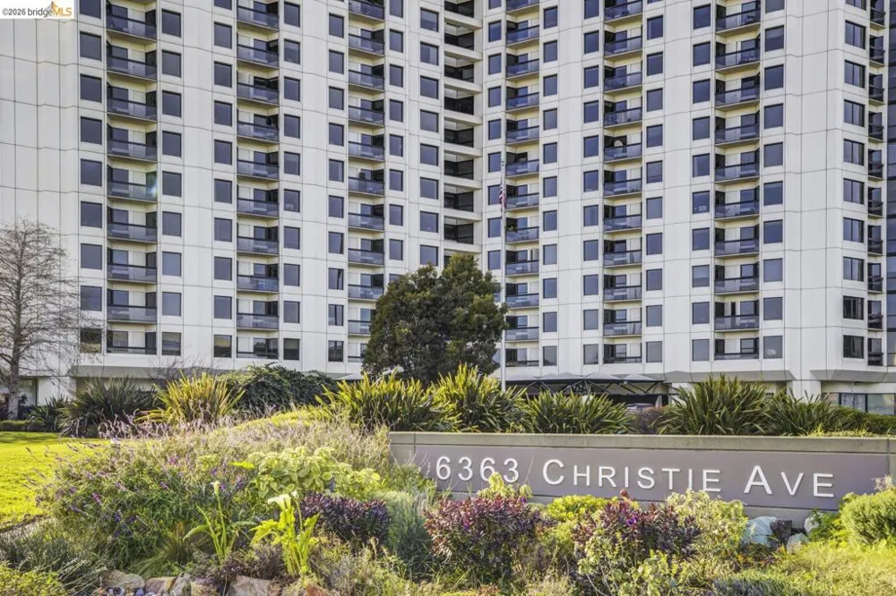 6363 Christie Ave #2701 Emeryville, CA 94608
