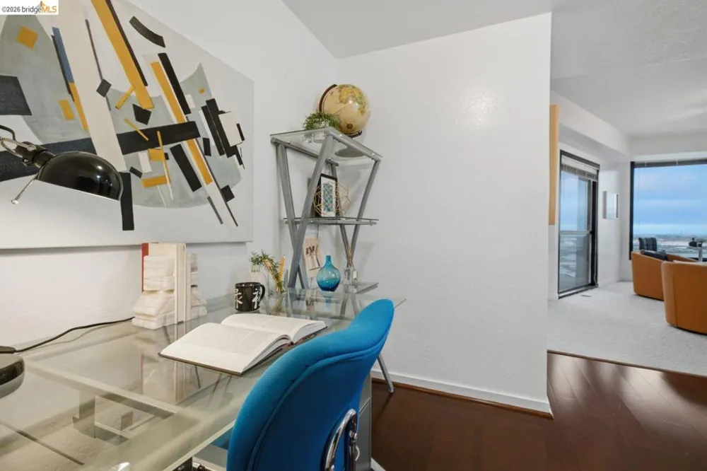 6363 Christie Ave #2701 Emeryville, CA 94608
