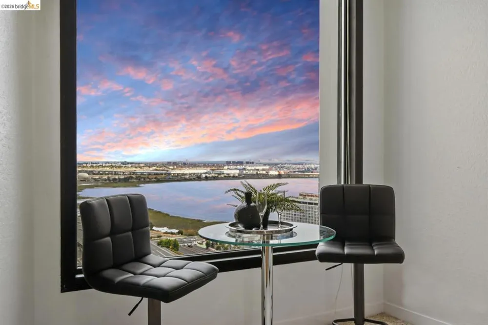 6363 Christie Ave #2701 Emeryville, CA 94608