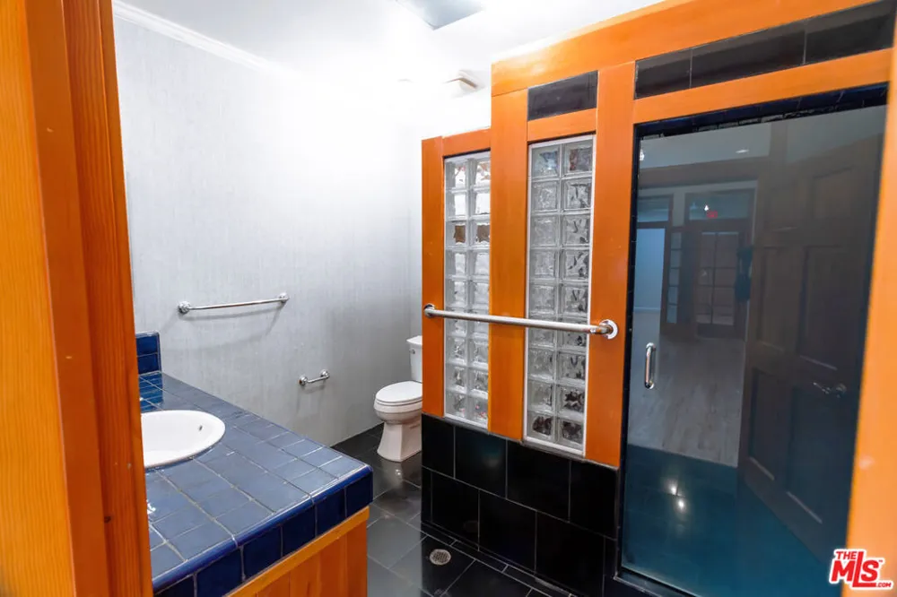 5401 W Alvern Circle #F Los Angeles, CA 90045