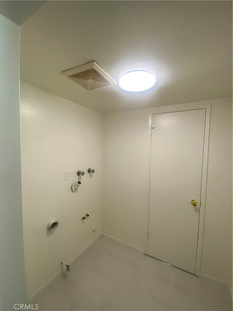 6659 Wilbur Avenue #17 Reseda, CA 91335