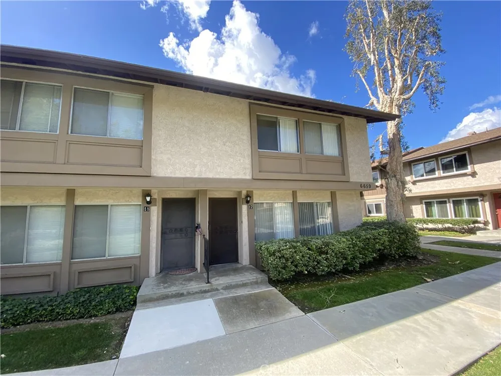 6659 Wilbur Avenue #17 Reseda, CA 91335