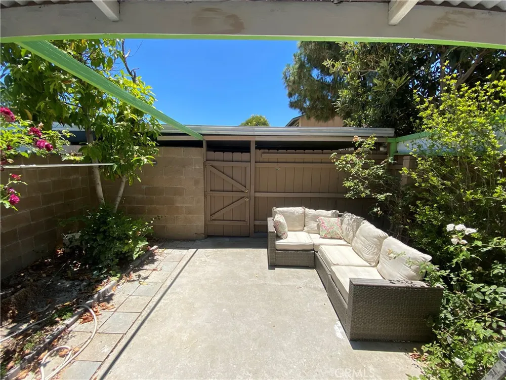 6659 Wilbur Avenue #17 Reseda, CA 91335