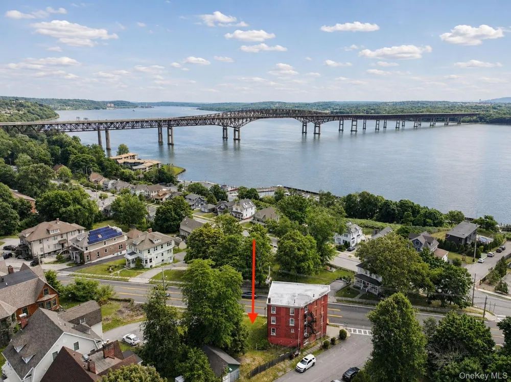 6 Leroy Place Newburgh, NY 12550