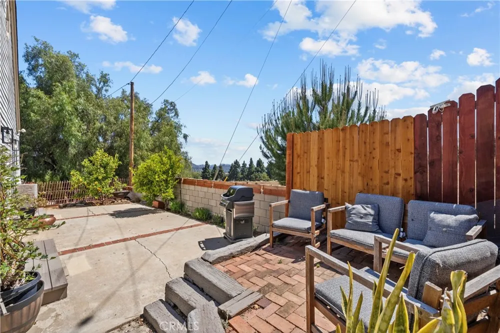 284 Heavenly Valley Newbury Park, CA 91320