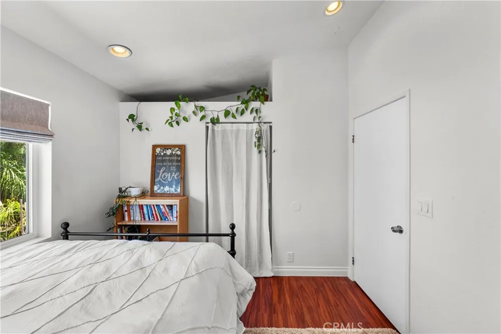 284 Heavenly Valley Newbury Park, CA 91320