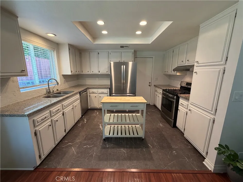 284 Heavenly Valley Newbury Park, CA 91320