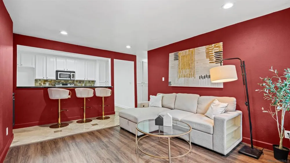 9860 Dale Avenue #C4 Spring Valley, CA 91977