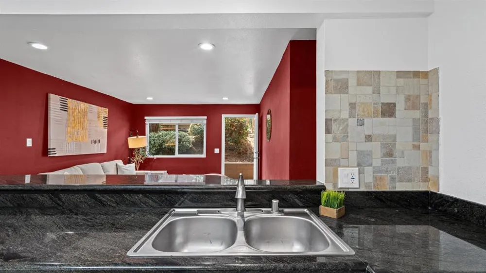 9860 Dale Avenue #C4 Spring Valley, CA 91977