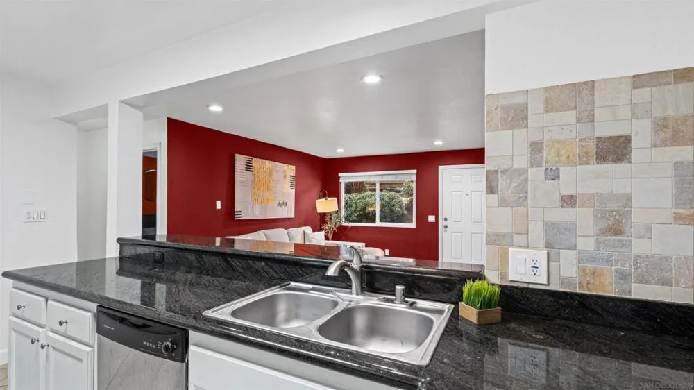 9860 Dale Avenue #C4 Spring Valley, CA 91977