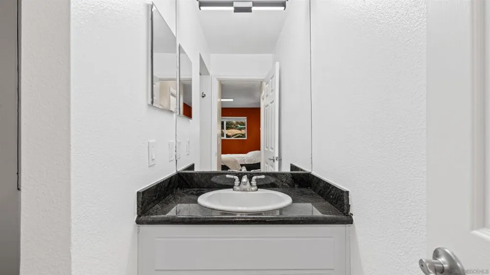 9860 Dale Avenue #C4 Spring Valley, CA 91977