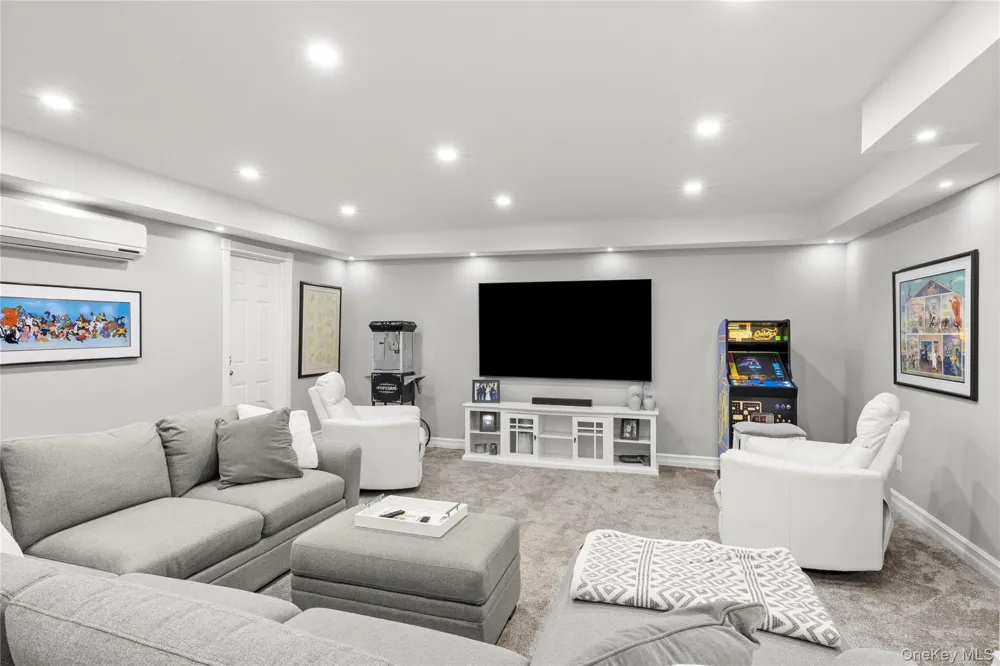 3367 Jason Court Bellmore, NY 11710