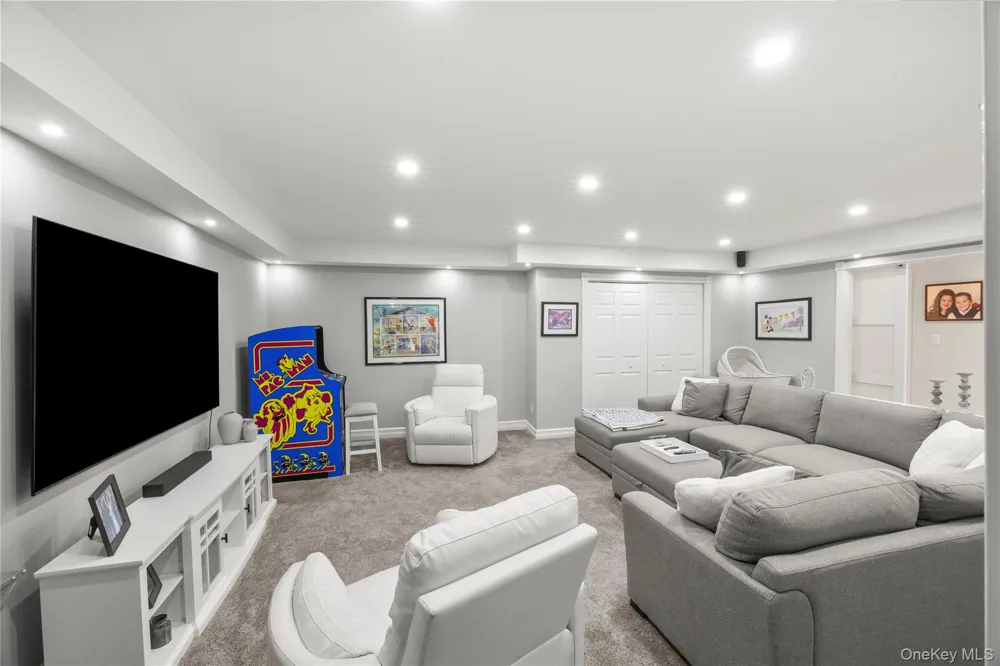 3367 Jason Court Bellmore, NY 11710