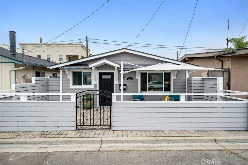 214 Boeker Avenue Pismo Beach, CA 93449