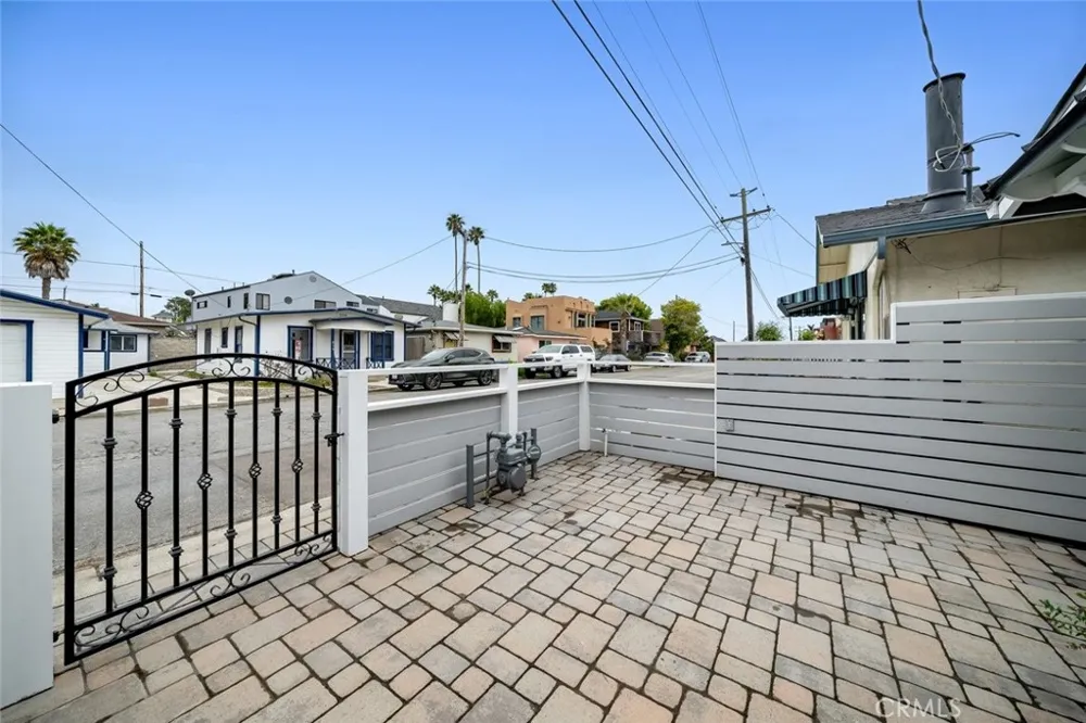 214 Boeker Avenue Pismo Beach, CA 93449