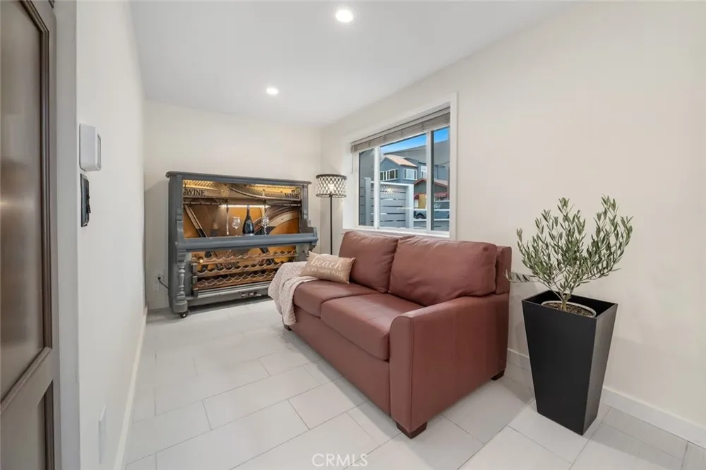 214 Boeker Avenue Pismo Beach, CA 93449