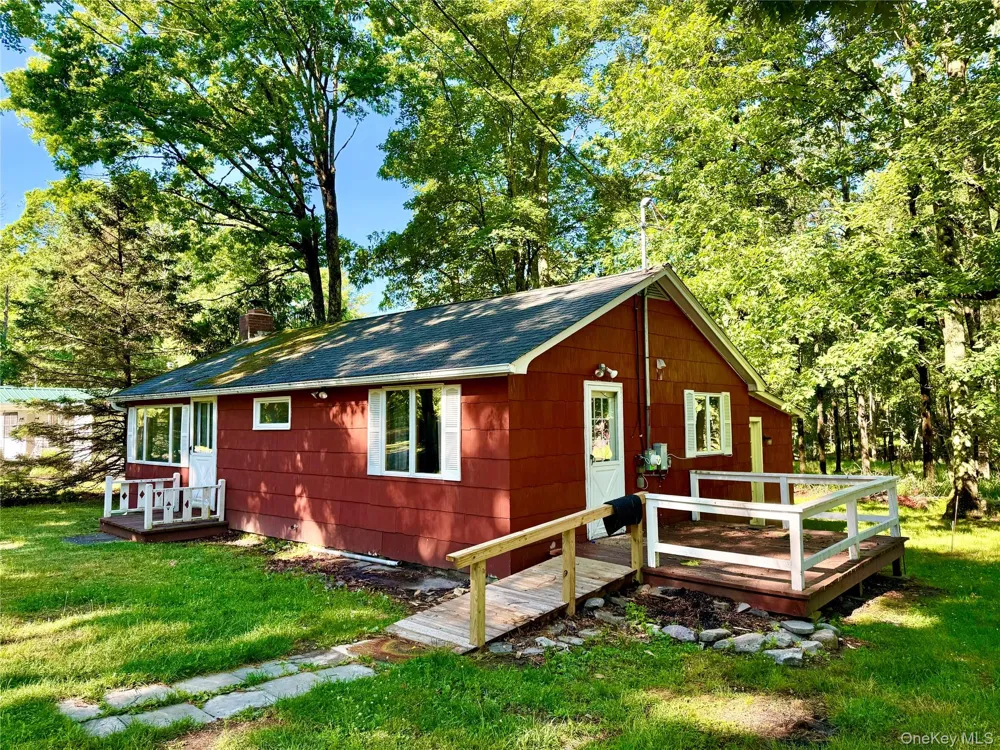 148 Lakeview Drive Road Highland Lake, NY 12743
