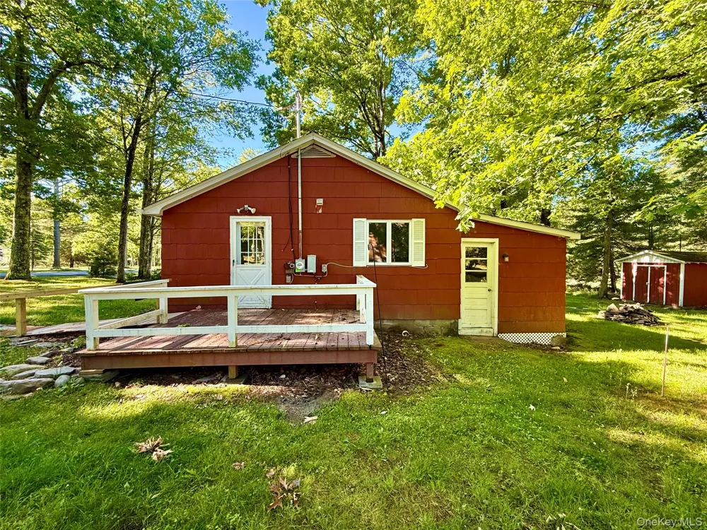 148 Lakeview Drive Road Highland Lake, NY 12743