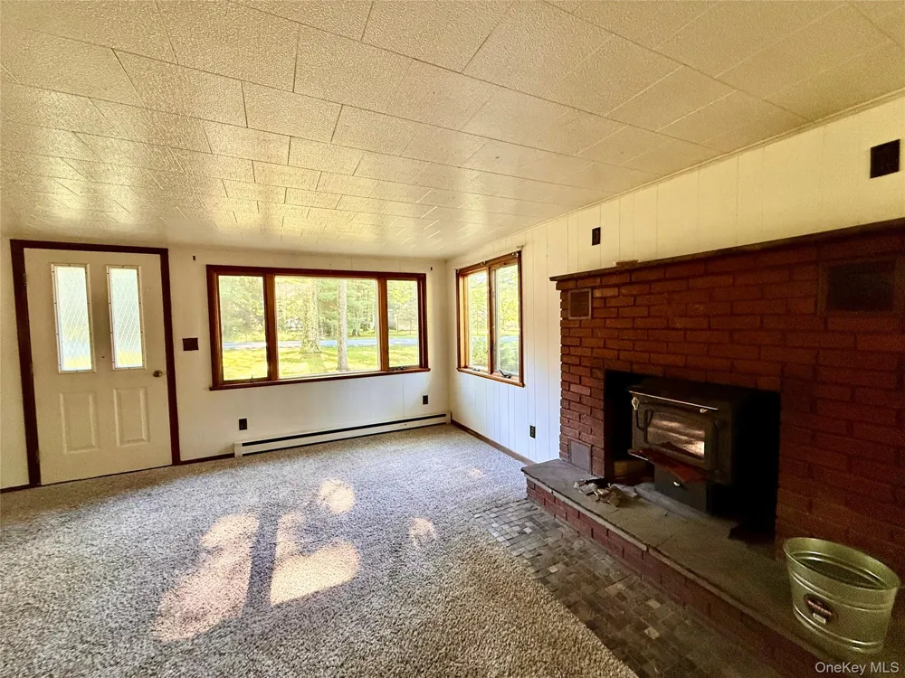 148 Lakeview Drive Road Highland Lake, NY 12743