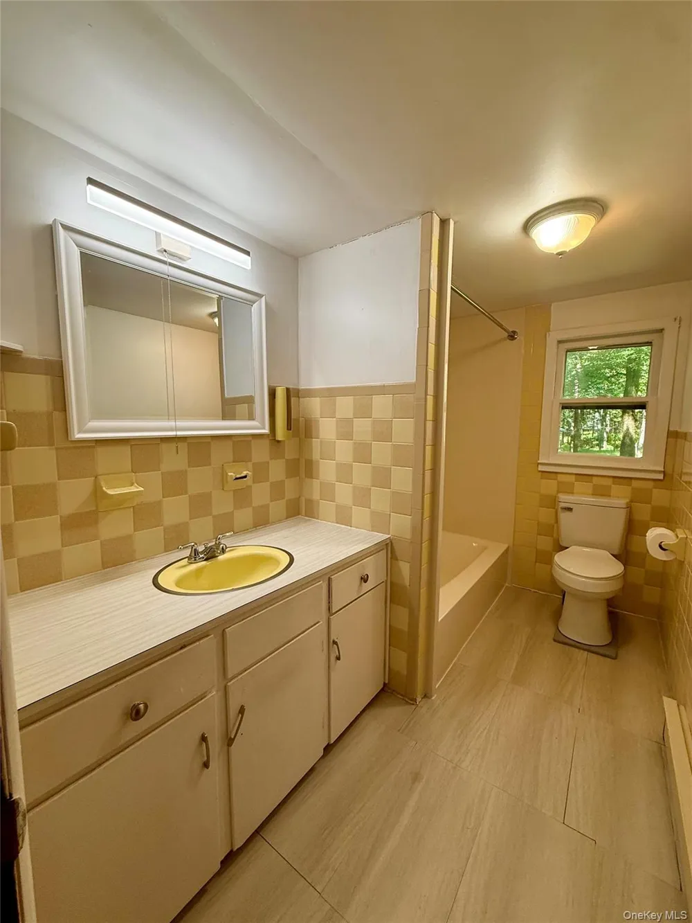 148 Lakeview Drive Road Highland Lake, NY 12743
