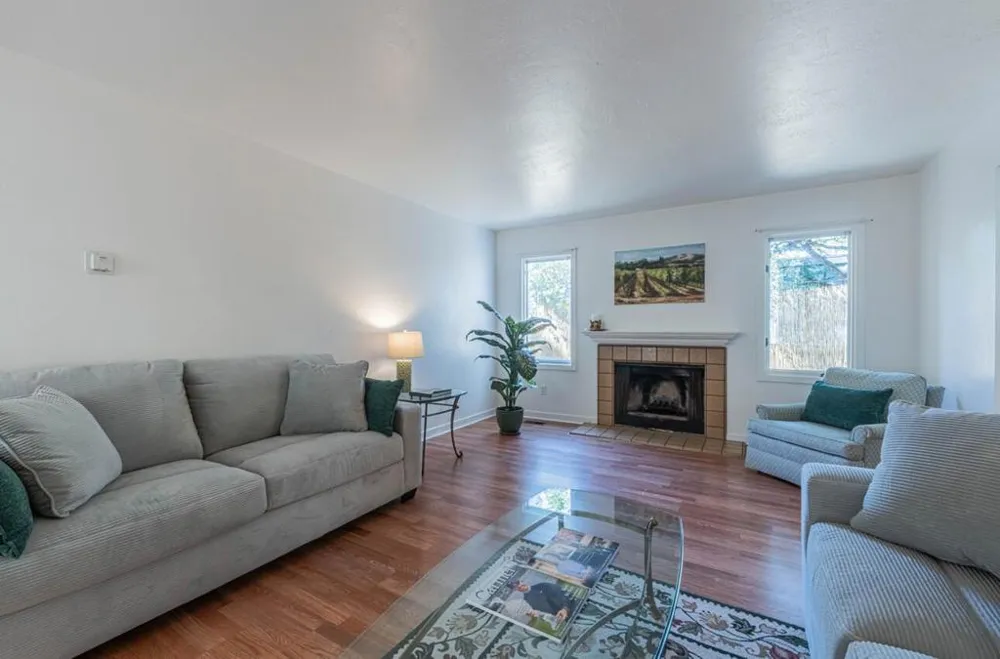 3239 Serra Avenue Carmel, CA 93923