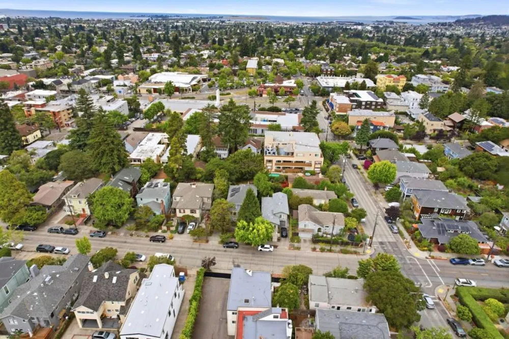 1409 Oxford Street #5 Berkeley, CA 94709