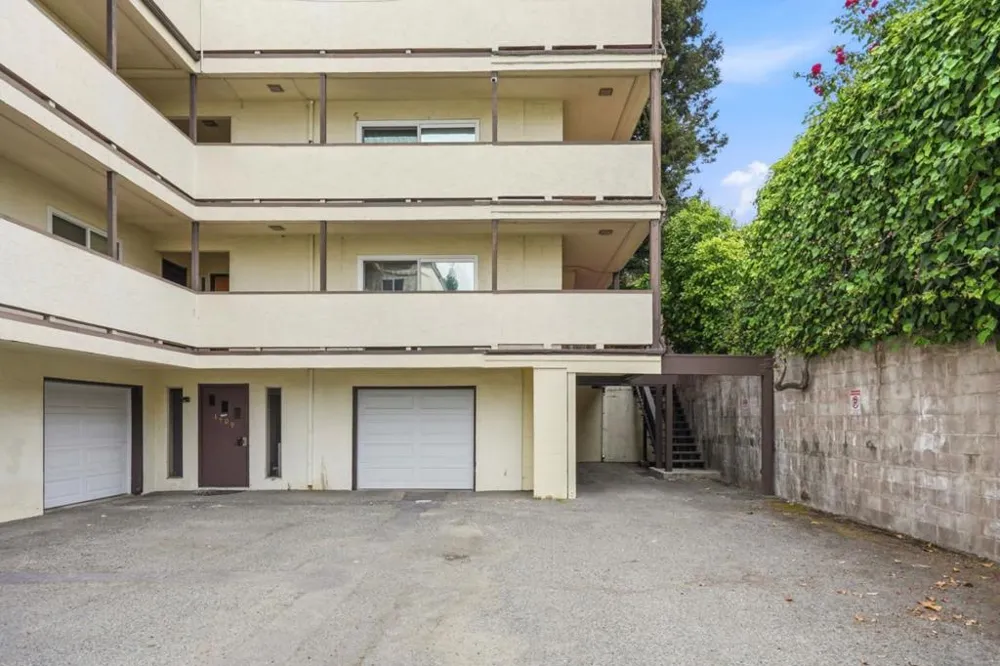 1409 Oxford Street #5 Berkeley, CA 94709