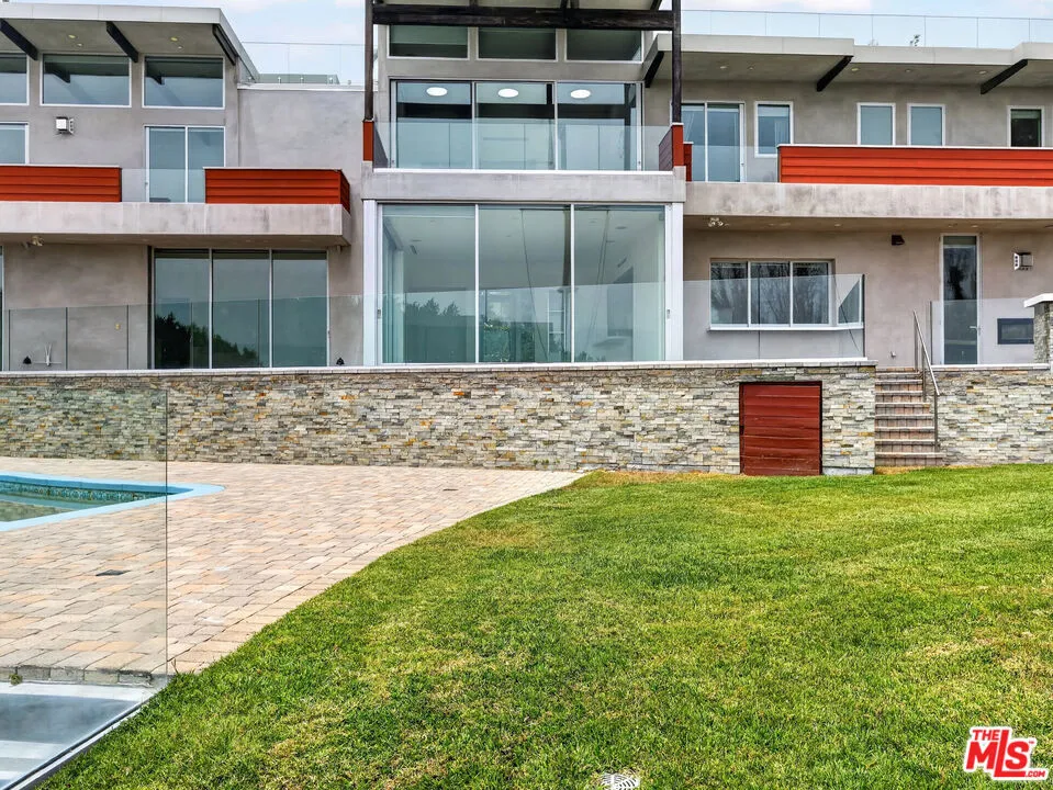 770 Paseo Miramar Pacific Palisades, CA 90272