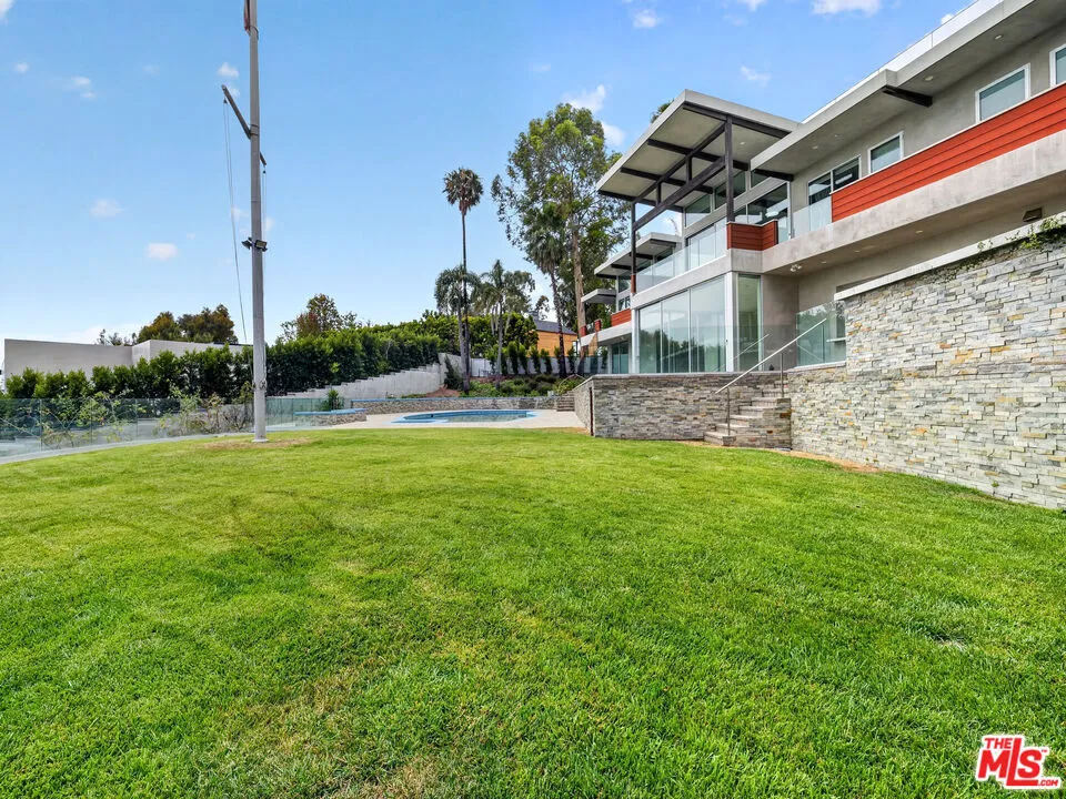 770 Paseo Miramar Pacific Palisades, CA 90272