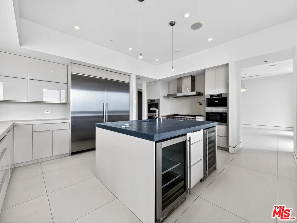 770 Paseo Miramar Pacific Palisades, CA 90272